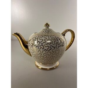 Sadler Vintage Ivory Gold Gild Teapot Squiggle Pattern 581 Made in England RARE
